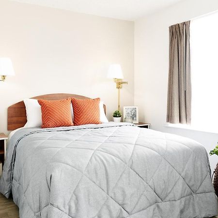 Intown Suites Extended Stay Chicago Il - Oakbrook Villa Park Экстерьер фото